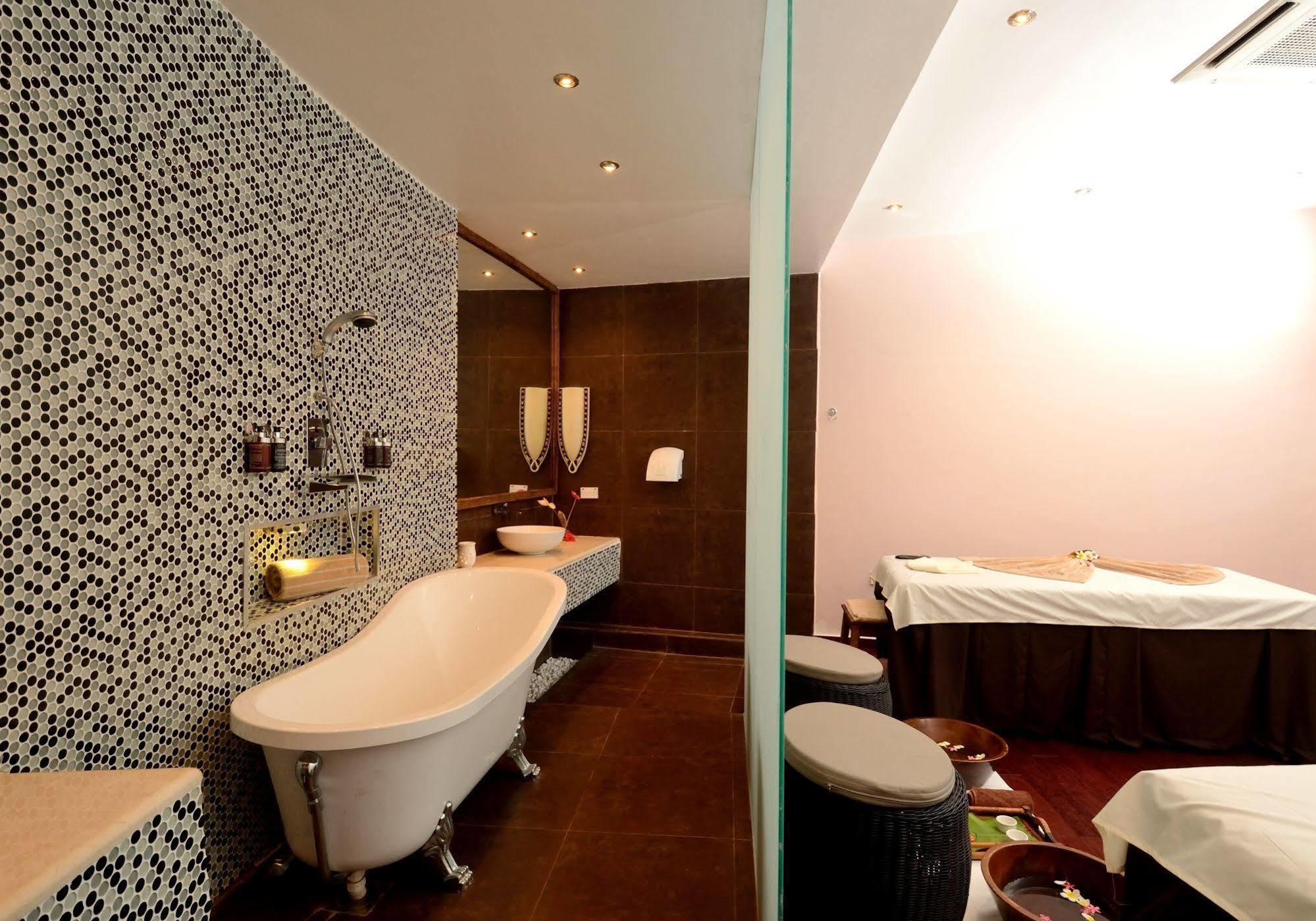 Ocean Paradise & Spa Resort 4*